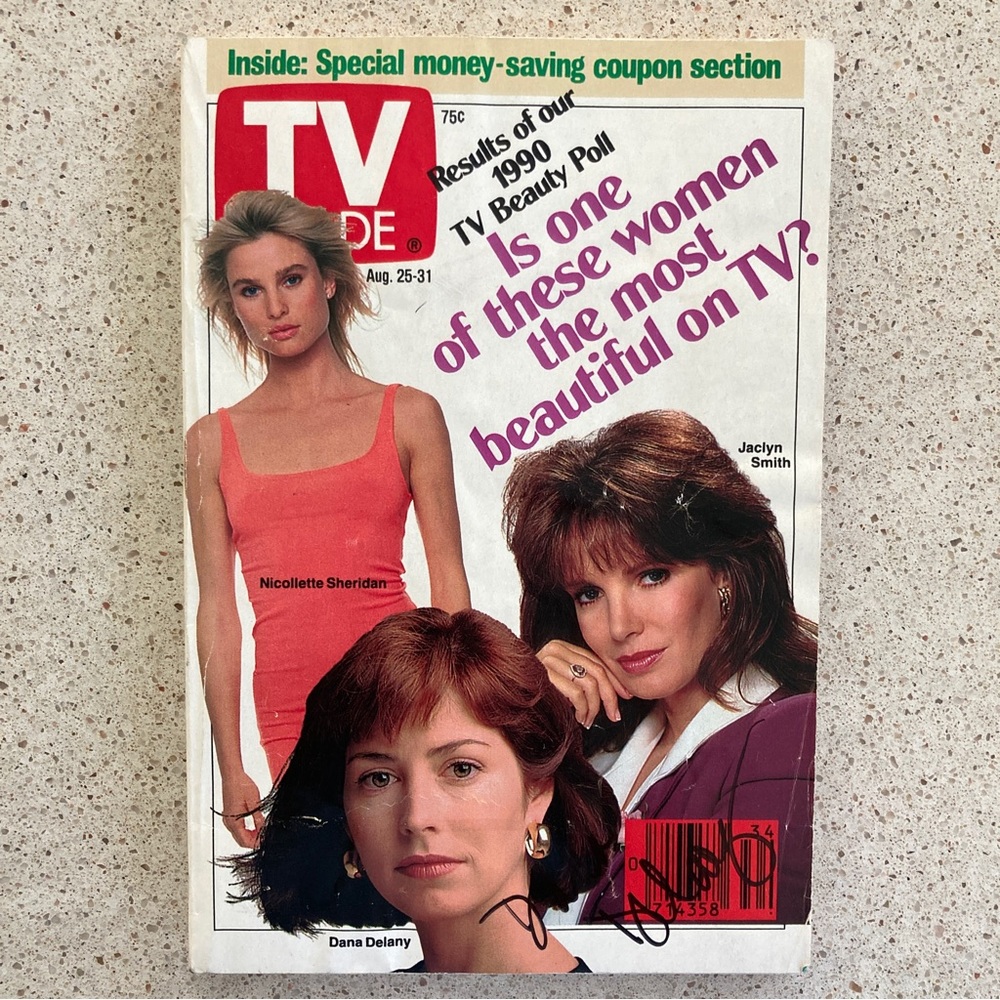Dana Delany Kathie Lee Gifford Signed TV Guide / August 25 1990 Label Residue NY